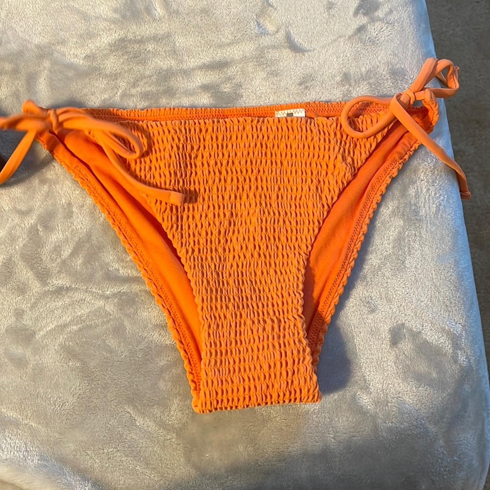 hollister bikini bottoms